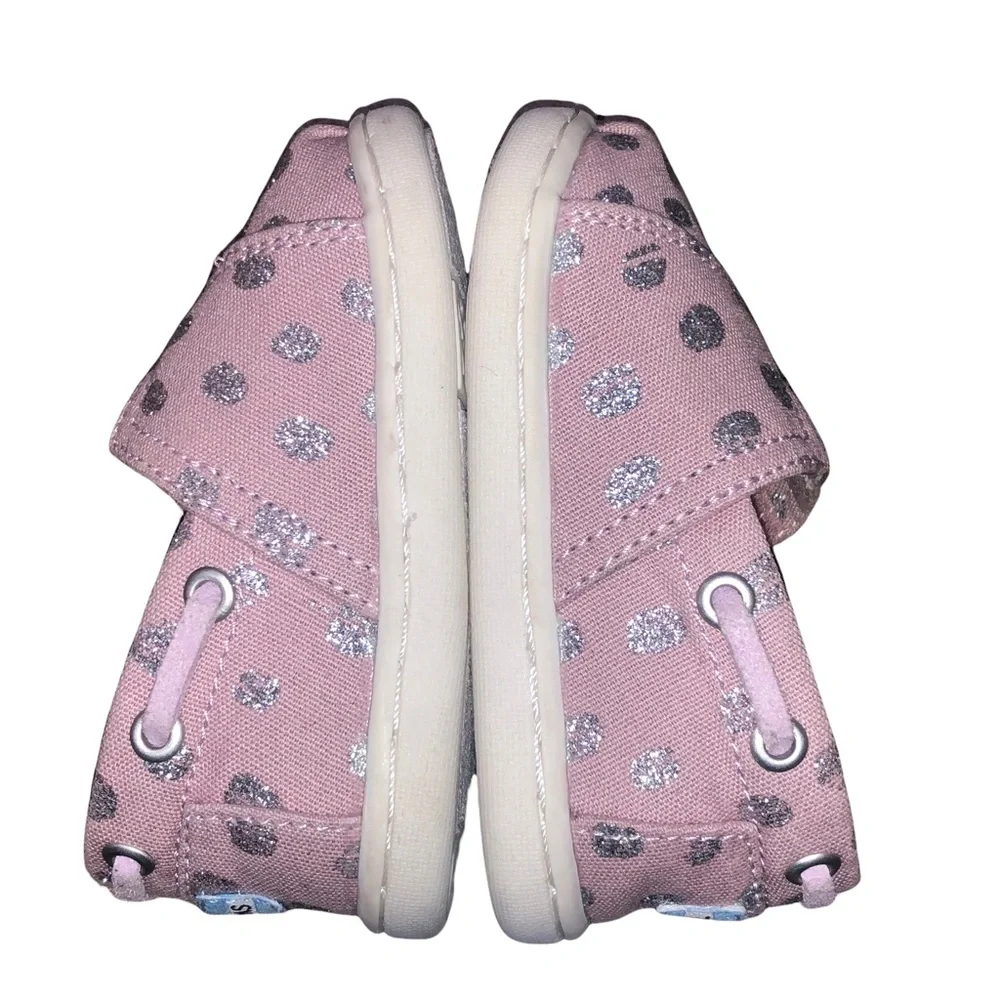 Toms Bimini Infant Lilac Slip-On Shoes with Metallic Polka Dots